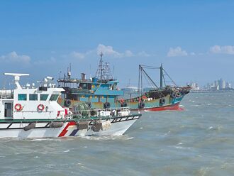 陆渔船冒充俄军舰 测台反应