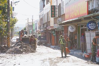 花蓮洪災 最後24公里側溝清淤 拚10／18完成