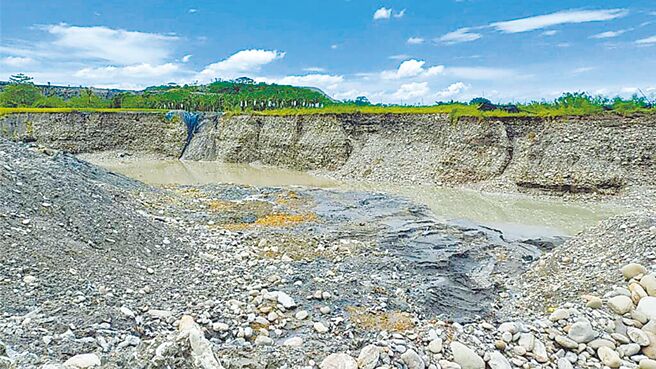 美濃「大峽谷」事件後，高雄營建土方和廢棄物面臨無處可去的危機。圖／本報資料照片