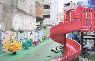 新北雙語幼兒園爆虐童！膠帶封嘴、關黑屋 稽查揪違規營業