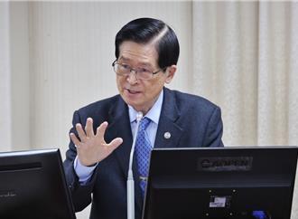 守护花莲灾区！严德发慰问204户荣民眷 医疗站即时进驻