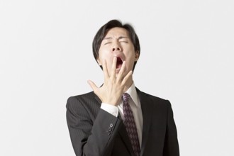 科學家警告 睡眠不足恐讓大腦提前「老化」！