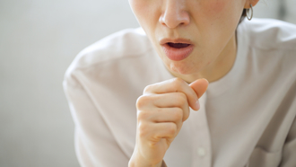 肺腺癌女患者93％不抽菸！前台大医曝主因：竟是「这习惯」造成