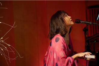 阮丹青宣布復出了！婚後淡出歌壇旅行走過低谷