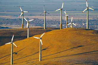 美限制再生能源 成長恐腰斬