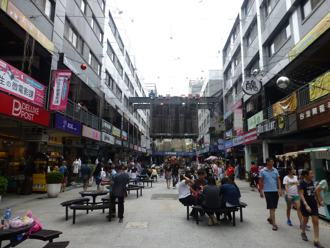 台中人氣商圈淪空城 店鋪全撤變「娃娃機一條街」 在地人搖頭