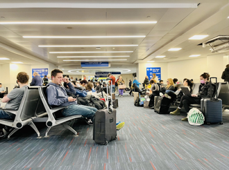 美政府停擺耽誤航班怒火延燒 恐逼兩黨上談判桌