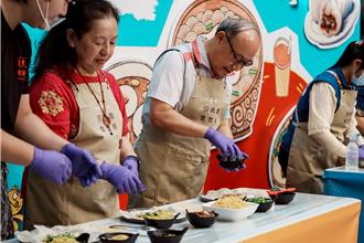 桃園推《佇桃園 食世界》繪本 大人囡仔共讀美食學台語
