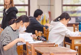 桃園1高中4千學生僅4輔導老師 師資人力拉警報