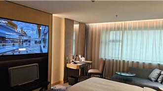 十一假期景区人满为患  但旅店业赚不到年轻人的钱