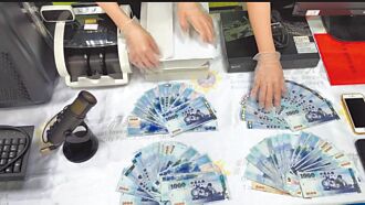 AI变声更好骗 警破诈团嘉义机房