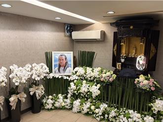 直擊》顏正國51歲冥誕！靈堂擺設曝光 一連三天開放粉絲弔唁