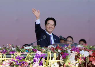 賴稱「蔣萬安沒那麼強」？ 吳思瑤曝全程印象：沒這句