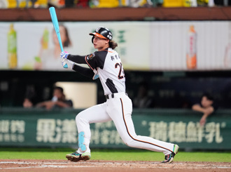 中職》餅總神預言！林佳緯打出致勝安 奪史上最年輕MVP