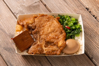 台鐵便當大縮水？乘客控漲價還變少「別人吃排他吃骨」 官方回應了