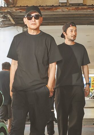 顏正國冥誕親友忍悲送海鮮大餐