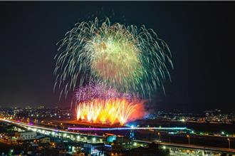 追南投國慶焰火 違停國3路肩拍照 最高挨罰1.8萬