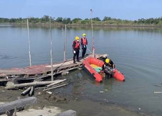驚魂！台南曾文溪漂「無名女浮屍」 民眾嚇壞急報警