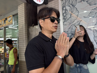 李興文現身顏正國靈堂！李千娜夫婦連4天致意