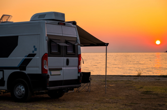 工作40年買露營車圓夢！6旬夫妻退休到處玩 3個月後竟離婚收場