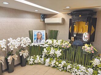 顏正国灵堂开放 粉丝一早到场追思