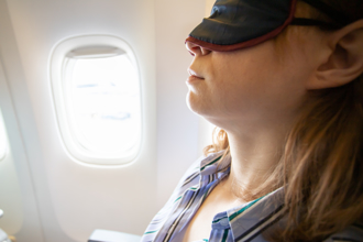 搭機腰酸背疼落枕好痛苦 旅遊達人分享「簡易DIY妙方」