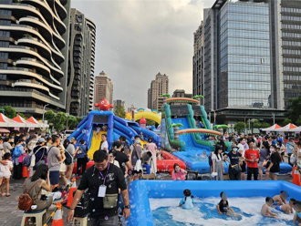 桃園親子FUN派對登場！ 桃警同步宣導行人安全