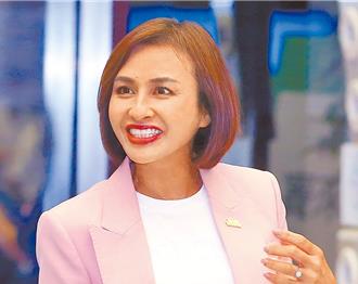 邱議瑩推「快樂瑩」LINE貼圖 為2026高雄市長初選暖身