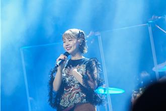 日透明系歌姬asmi來台圓夢開唱 謝臭豆腐給力量站上舞台