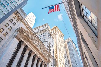 张慧英专栏》后美国时代 十年混乱