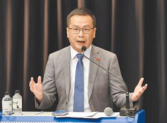 別再吵了！羅智強36字喊話止戰：同黨一家人