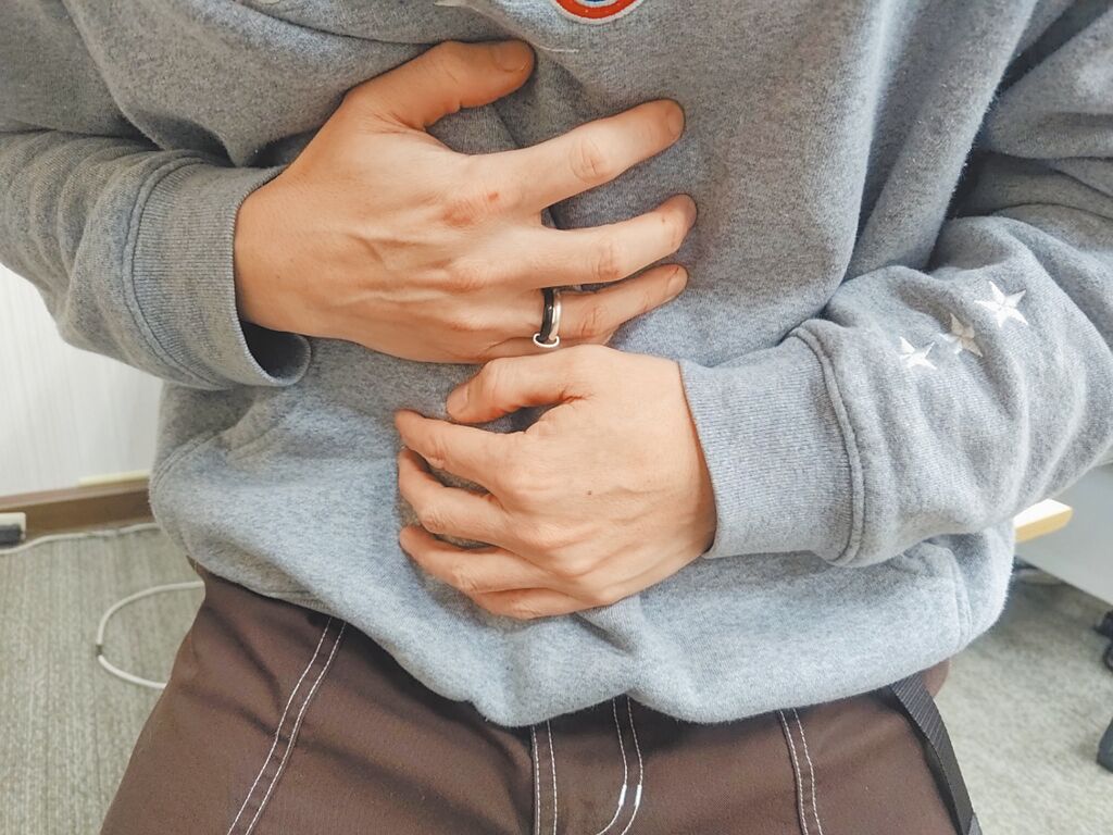 年底「壓力腸胃潮」大腦恐失衡 醫授3招自救