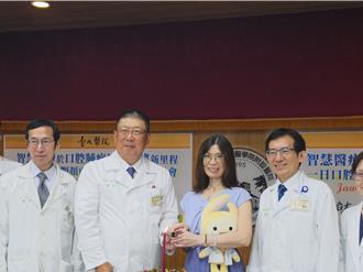 全台首例！台大「1天換下巴」：切腫瘤、腓骨重建、裝假牙全搞定