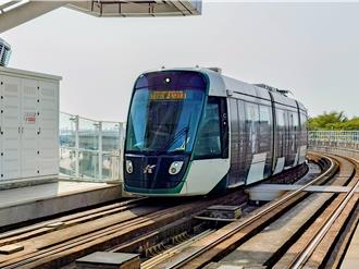 高雄輕軌不收鈔票惹議！捷運局曝改善契機