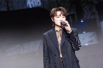 阿沁無預警宣布退休 「卸下歌手身分」轉當音樂老師