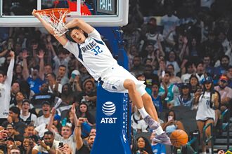 NBA》擊倒獨行俠雙狀元 黃蜂熱身賽首勝