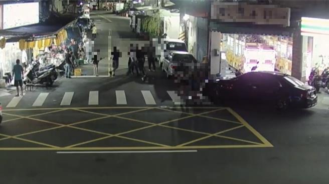 双方发生衝突。（警方提供）