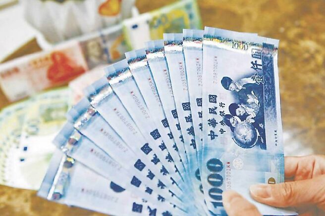 保发中心统计显示，今年8月寿险解约金减至1,068亿元，连四月下滑并写一年半来的最低水准。图／本报资料照片