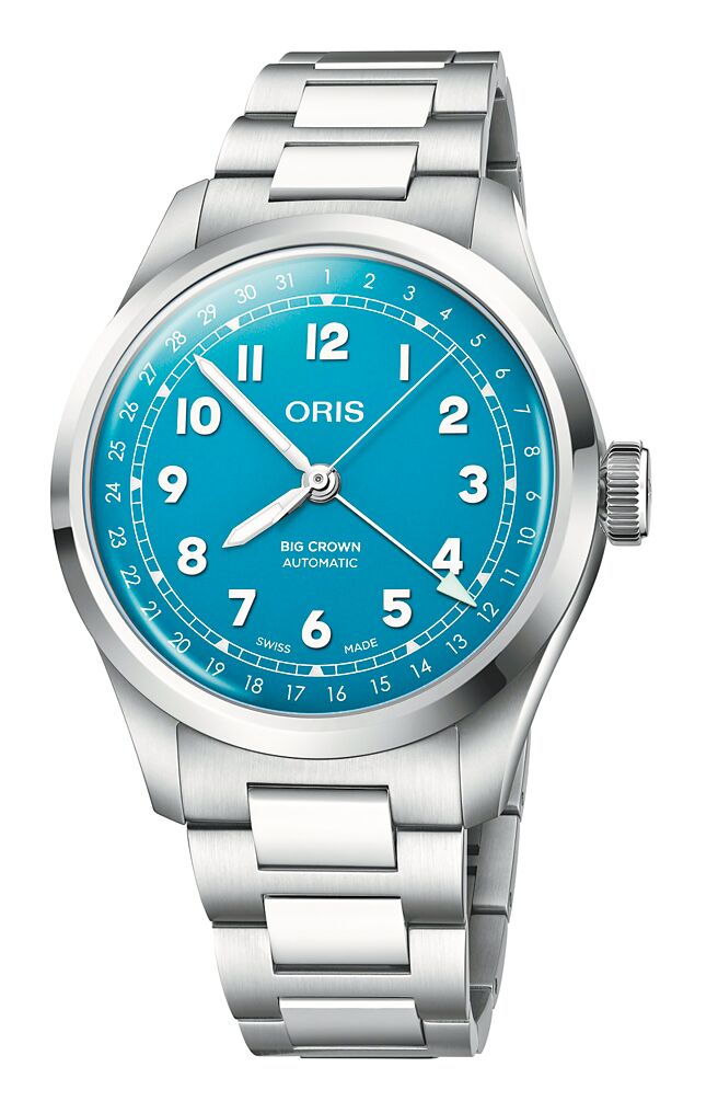 ORIS Big Crown Cal. 403指针式日历腕表，湛空蓝款，12万元。（ORIS提供）