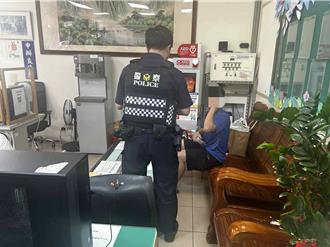 桃园男领呒失业补助大闹家庭服务中心  警暖心开导背后辛酸原因曝