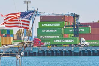 美中港口費開戰！貿易爭端延燒公海 巨頭慘付500億占一半