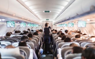 空服員犧牲生活超辛苦「卻每年擠破頭」！她曝：很吸引這群人
