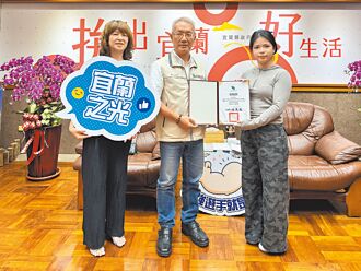 馬術賽冠軍 聽障少女吳苓楷靠騎馬找回平衡感