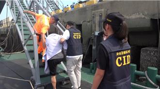 科技監控建功 金門海巡攔截陸籍泅水偷渡犯