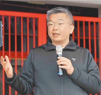 何欣純披戰袍角逐台中市長  蔡其昌晚間發聲了