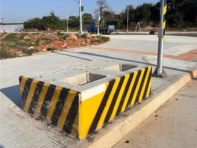 桃园航空城安置户因限贷令贷款受阻，市长张善政表示，市府已汇整25件个案报请中央协助，并发文请银行协助办理，盼确保每位有需要的市民都能顺利申请贷款。（姜霏摄）