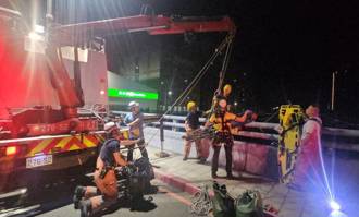 新竹7旬婦穿睡衣墜橋！枯水期「頭撞水泥地」命危