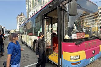 亦捷客运承诺薪资入帐 苗栗路线中午起全面恢復营运