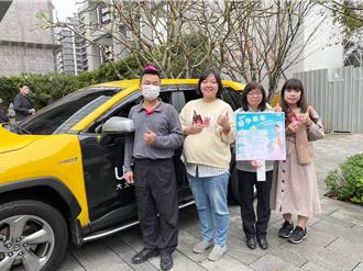 桃園好孕專車「看得到吃不到」！沿海地區孕婦叫不到車