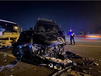 國道3號竹南段4車追撞！疑貨車駕駛分心釀禍　2人送醫